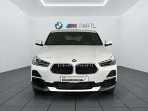 BMW X2 sDrive20i NAVI LED RFK PDC DAB  Keyless Bild 2