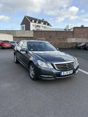 Mercedes-Benz E 250 Avantgarde