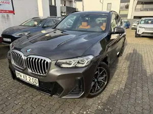 BMW X3 xDrive 20d M-SPORTPAKET LEDER KAMERA NAVI PDC Bild 2