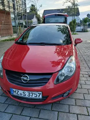 Opel Corsa 1.4 16V Color Edition
