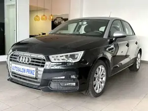 Audi A1 Sportback TFSI AUTOM NAVI PDC KLIMA SHZ LM