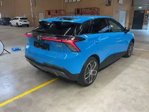 MG MG4 Luxury 5d 150kW ACC BLIS LED Lane AUT Klima PDC Bild 4