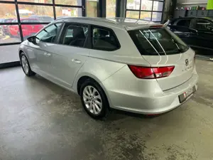 SEAT Leon 1.6 TDI DSG ST Style+ACC+Navi+PDC+SHZ+16" Bild 4