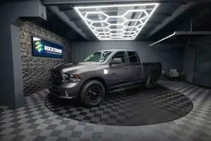 Dodge RAM 5.7 V8 HEMI 4x4 PUNISHER Night-Paket LONGBED Bild 3