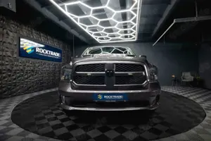 Dodge RAM 5.7 V8 HEMI 4x4 PUNISHER Night-Paket LONGBED Bild 5