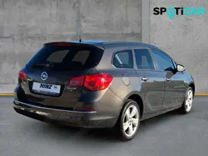 Opel Astra J Sports Tourer Style 1.4 Turbo,Klimaautom,PDC Bild 3