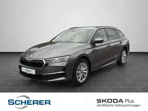 Skoda Octavia IV Combi 2.0 TDI Selection NAVI KAMERA A