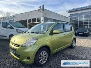 Daihatsu Sirion 1.3 Klima Lederlenkrad CD eFH Radio *EXPORT Bild 2