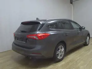 Ford Focus Turnier 1.5 EB CoolConnect Navi LED RFK Bild 4