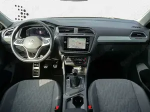 Volkswagen Tiguan Allspace Life 1.5 TSI 7Sitz*Stand*RFK*AHK Bild 5