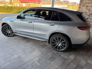 Mercedes-Benz EQC 400 AMG, AHK, GSD, Leder, HUD, Burmester, 360, SoH 95% Bild 2
