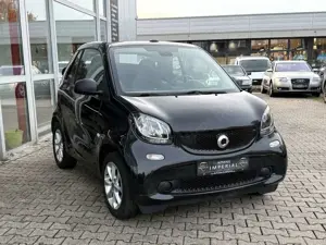 smart forTwo Fortwo Cabrio Autom.90PS NAVI+ALU+SHZ+KLIMA+APPL Bild 3