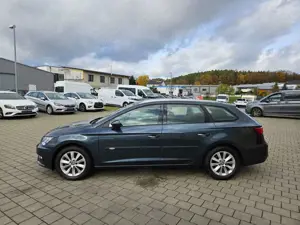 SEAT Leon 1.5 TGI Sportstourer*Navi*PDC*1Hand Bild 4