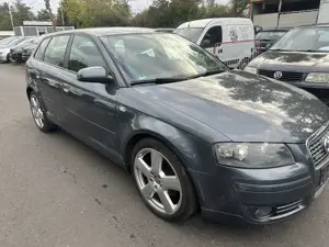 Audi A3 2,0 TDI 140ps SPORTBACK S-LINE KLIMA ALU 18 ZOLL