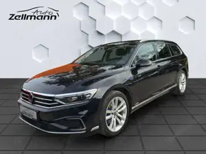 Volkswagen Passat Variant GTE 1.4 eHybrid 115 kW AHZV MatrixLED PanoDach ACC