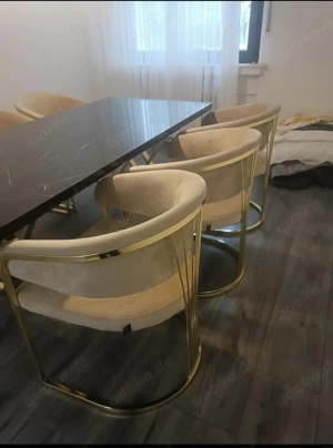 Esstisch Marke Ayla Farbe Gold-Schwarz Marmor Optik sehr guter Zustand 