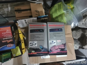 Reserviert! Terrarien und Zubehör