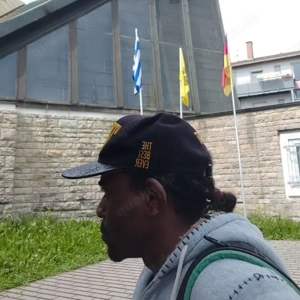 Jung und sexuell aktiv für alle deine Träume in dieser Weihnachts-, Neujahrs- und Wintersaison.