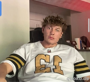 Ein aktiver, reifer 29-jähriger Mann, offen für neue Erfahrungen.