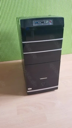 ZU verkaufen: PC Medion mit Monitor und Tastatur Maus