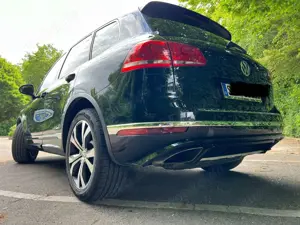 Volkswagen Touareg 3.0 V6 TDI SCR Blue Motion DPF Automatik Exclusive Bild 4