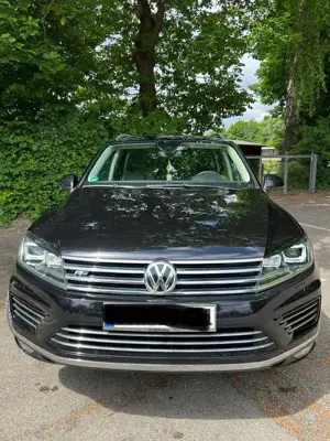 Volkswagen Touareg 3.0 V6 TDI SCR Blue Motion DPF Automatik Exclusive Bild 5