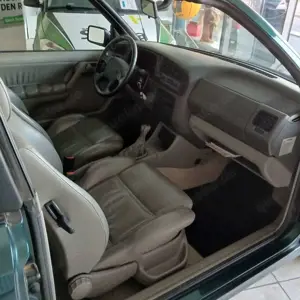 Volkswagen Golf Cabriolet Golf Cabrio 1.8 Christmas sehr schöner Zustand Bild 4