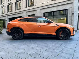 Lamborghini Urus | Capsule | Head-Up | 3D BO | Q-Citura Bild 5