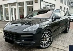 Porsche Cayenne Coupe Turbo MATRIX PANO HUD CHRONO 360°