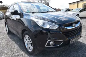 Hyundai TUCSON ix35 2.0 CRDi AWD*NAVI*AHK*KAMERA Bild 3