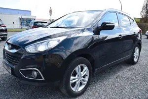 Hyundai TUCSON ix35 2.0 CRDi AWD*NAVI*AHK*KAMERA Bild 1