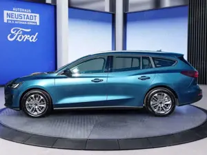 Ford Focus Turnier 1.0 MHEV Aut. TITANIUM *FahrAs.Pk*WinterPk Bild 3