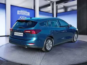 Ford Focus Turnier 1.0 MHEV Aut. TITANIUM *FahrAs.Pk*WinterPk Bild 5