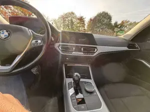 BMW 318 318d Touring Aut. Advantage Bild 5