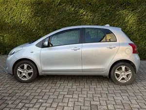 Toyota Yaris 1.3 VVT-i Bild 4