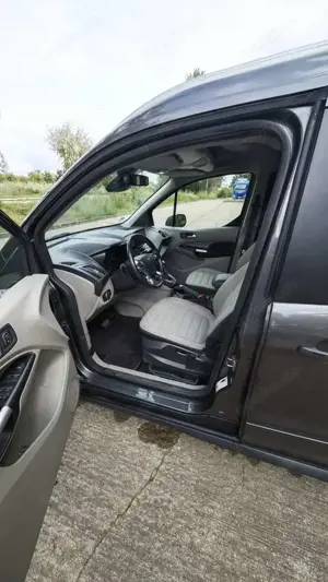 Ford Tourneo Connect Grand 1.5 EcoBlue Aut. Start/Stop Trend Bild 5