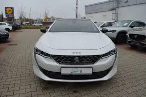 Peugeot 508 SW SW Hybrid 225 e-EAT8 GT Bild 2