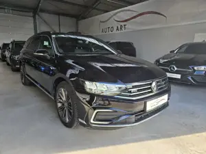 Volkswagen Passat GTE Navi LED SHZ AHK Leder DAB ACC