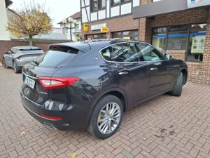 Maserati Levante Levante SUV Bild 4