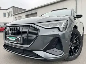 Audi e-tron quattro S line 233€ m. 20% Anzahlung AHK 95kWh P