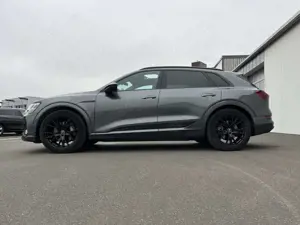 Audi e-tron quattro S line 233€ m. 20% Anzahlung AHK 95kWh P Bild 2