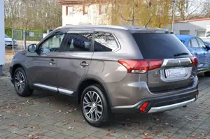 Mitsubishi Outlander Bild 4
