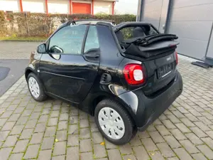 smart forTwo Cabrio electric drive EQ 22KW Schnelllade Bild 3