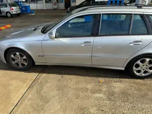 Mercedes-Benz E 220 E 220 T CDI Automatik Classic DPF