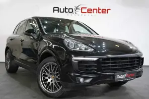 Porsche Cayenne Diesel Platinum Edition *Pano*Kamera* Bild 2