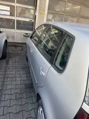 Volkswagen Polo Comfortline Neu TüV Bild 3