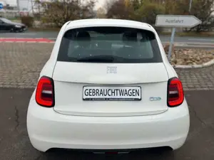 Fiat 500e 42kWh 118PS - Klima, CarPlay u.v.m. Bild 4