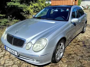 Mercedes-Benz E 500 4MATIC AVANTGARDE