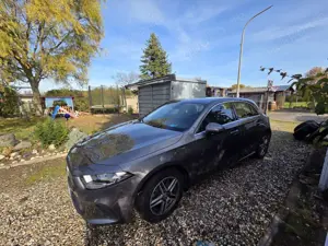 Mercedes-Benz A 180 A 180 d 8G-DCT Progressive