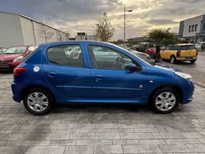 Peugeot 206 Generation Bild 5